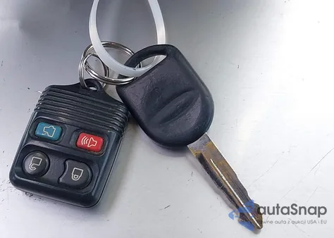 2010 Ford Focus Se из США, поврежденный, VIN 1FAHP3FN3AW291892